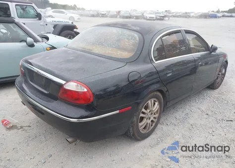 2005 Jaguar S-Type 3.0L V6 z USA, uszkodzony, nr VIN SAJWA01T75FN24249